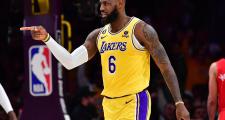 开云体育中国-NBA焦点战：巴萨vs湖人，绝杀引发官方公布名单的简单介绍
