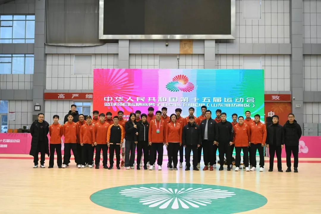 包含四川男篮客场逆转擒敌，赢下联赛关键之战的词条