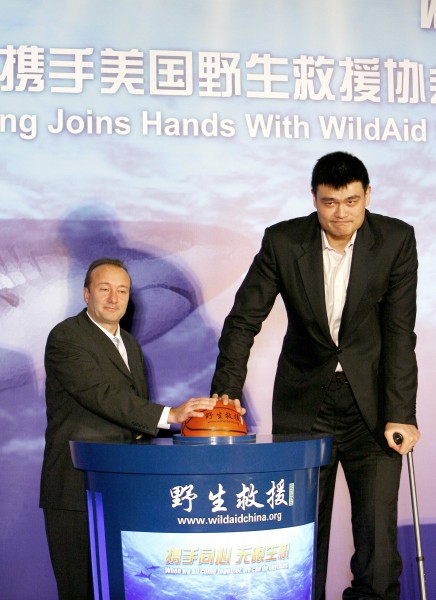 NBA球员奉献慈善公益为社会贡献的简单介绍