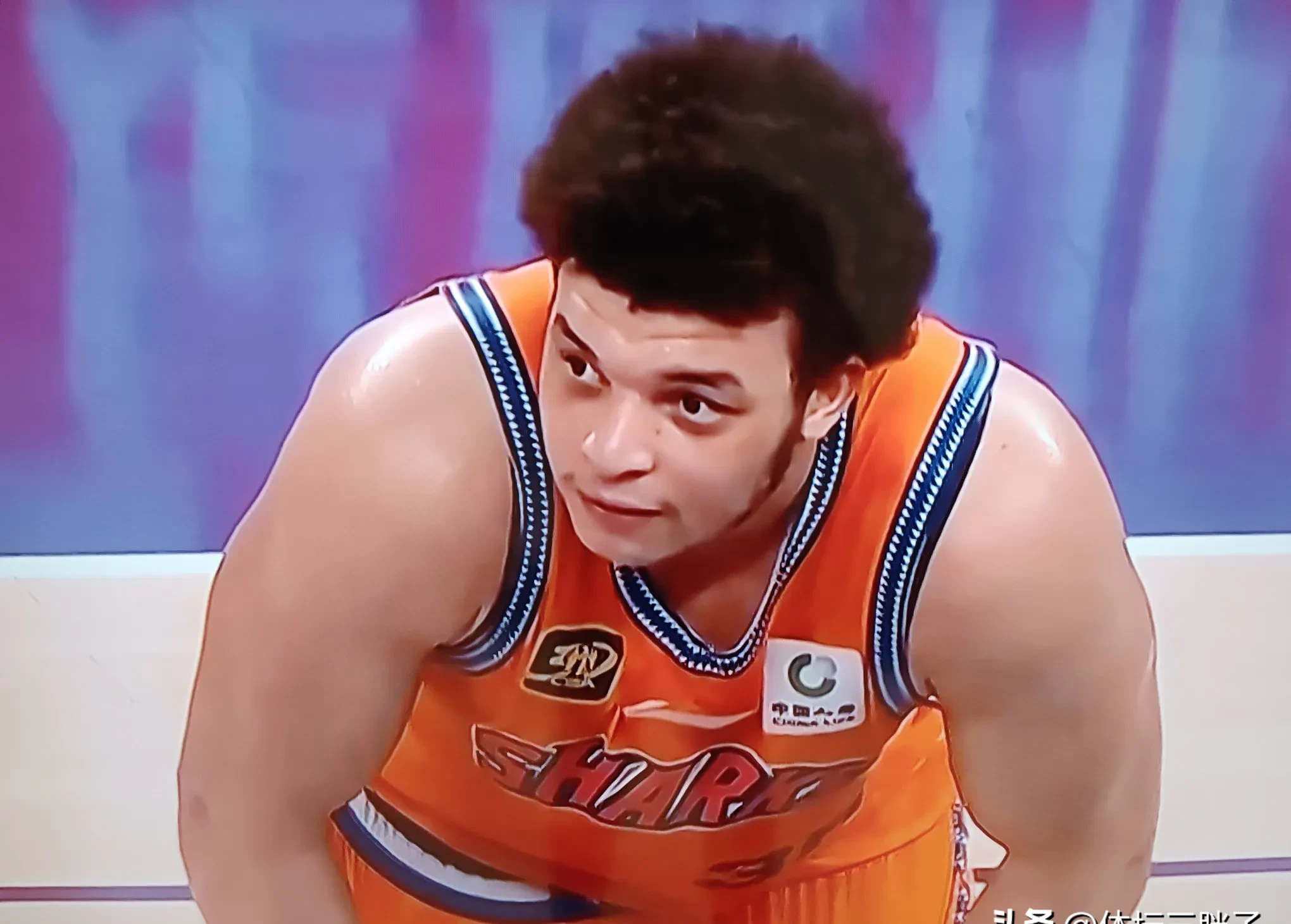 包含上海男篮一鼓作气，力克对手夺冠的词条