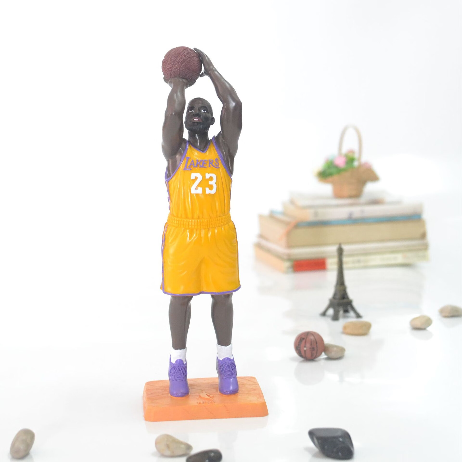 场上外星人！NBA球星动作不输科比