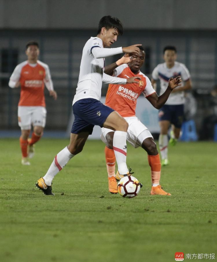 深圳佳兆业主场不敌对手，遭遇两连败局面严峻