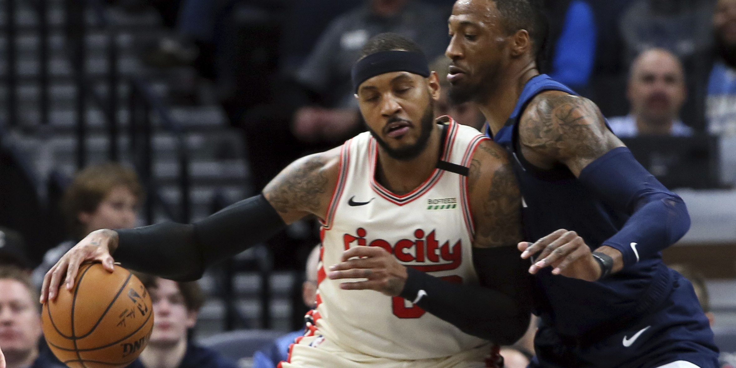 关于小牛惨遭绿军逆转,一场惨败的信息 关于小牛惨遭绿军逆转,一场惨败的信息