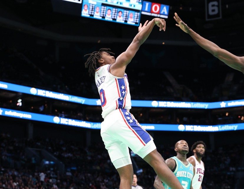 雷霆险胜黄蜂,恩比德三分雨点燃全场 雷霆险胜黄蜂,恩比德三分雨点燃全场