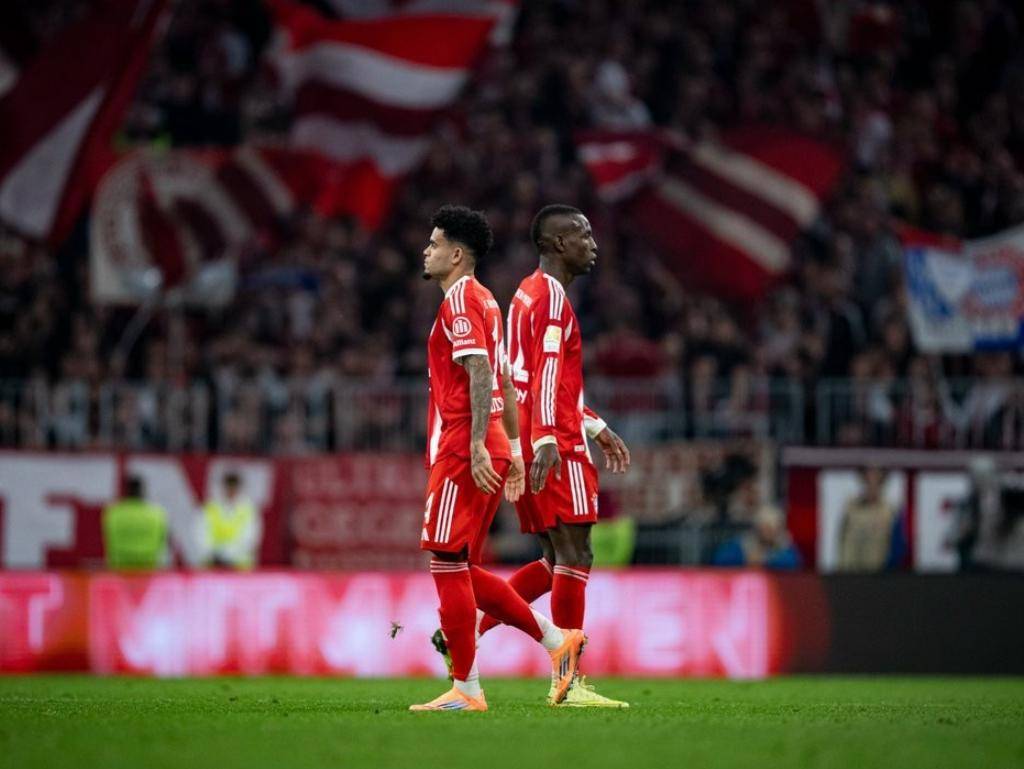 拜仁碾压曼联,卡塞米罗带队取胜 拜仁碾压曼联,卡塞米罗带队取胜