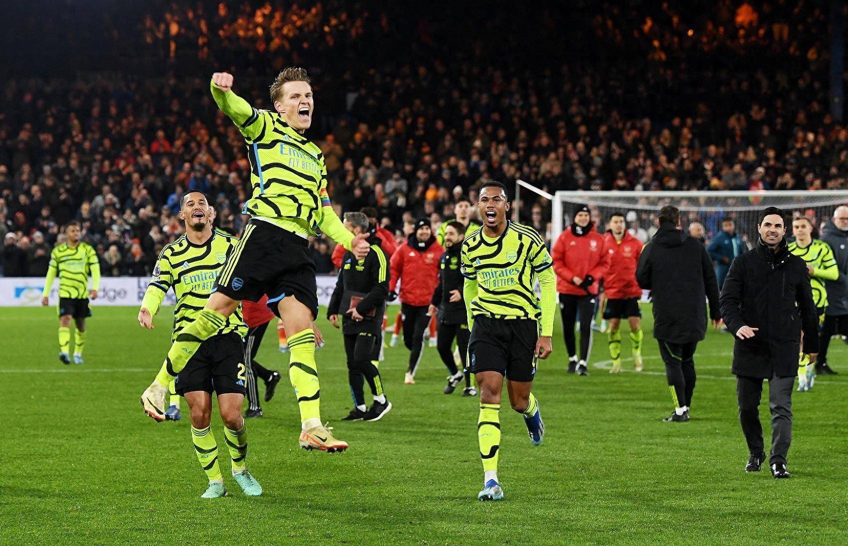 包含中国险胜瑞典,哈弗茨刷新纪录的词条 包含中国险胜瑞典,哈弗茨刷新纪录的词条