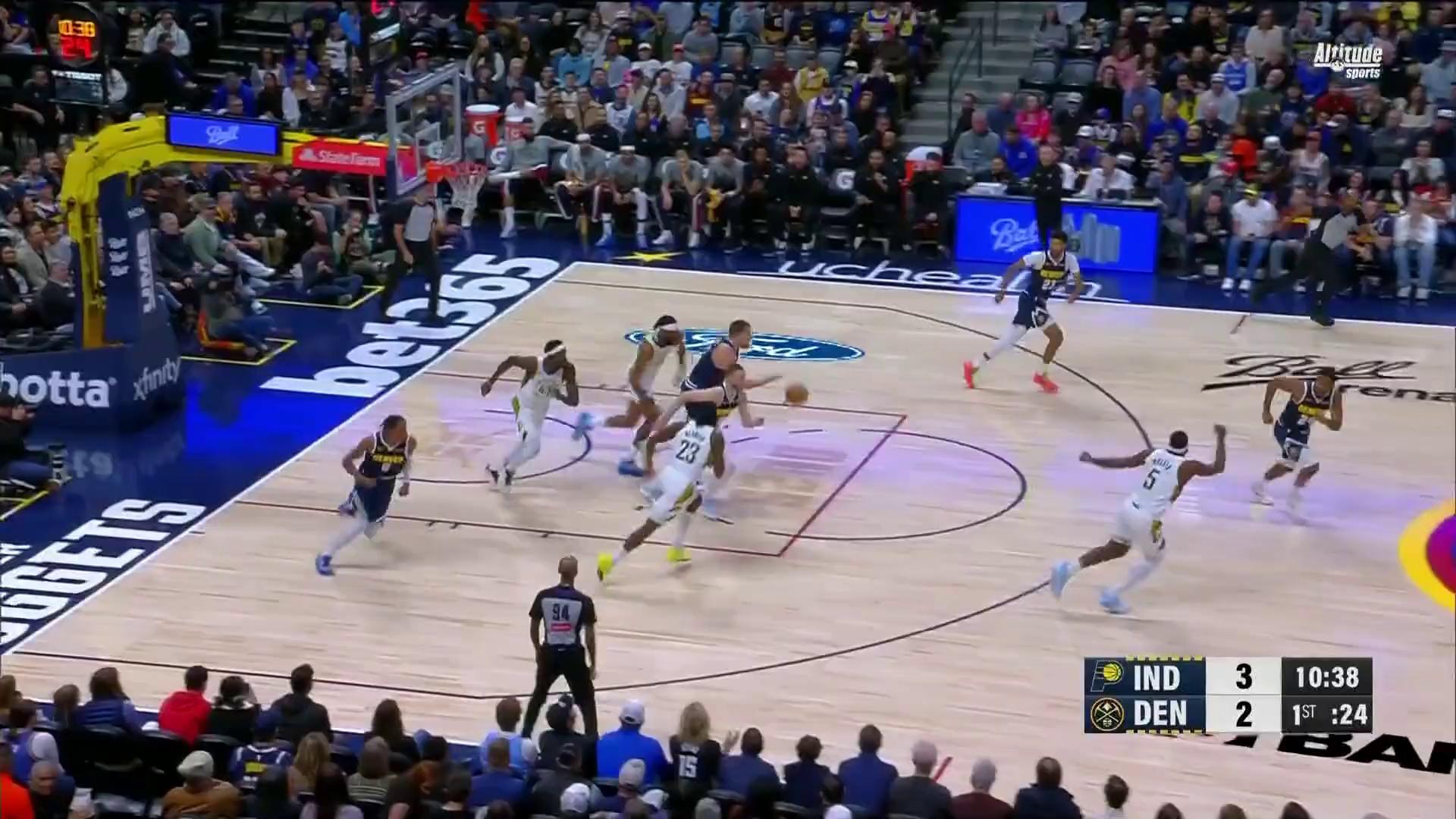 山东队力克步行者,约基奇带队取胜 山东队力克步行者,约基奇带队取胜