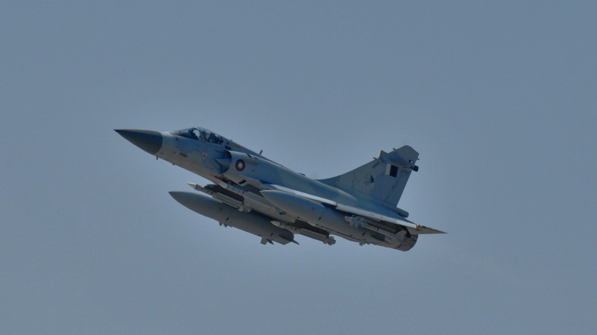 当上海滩的防守如雾消散，费城与洛杉矶的试探，正铺陈篮球新季的寓言