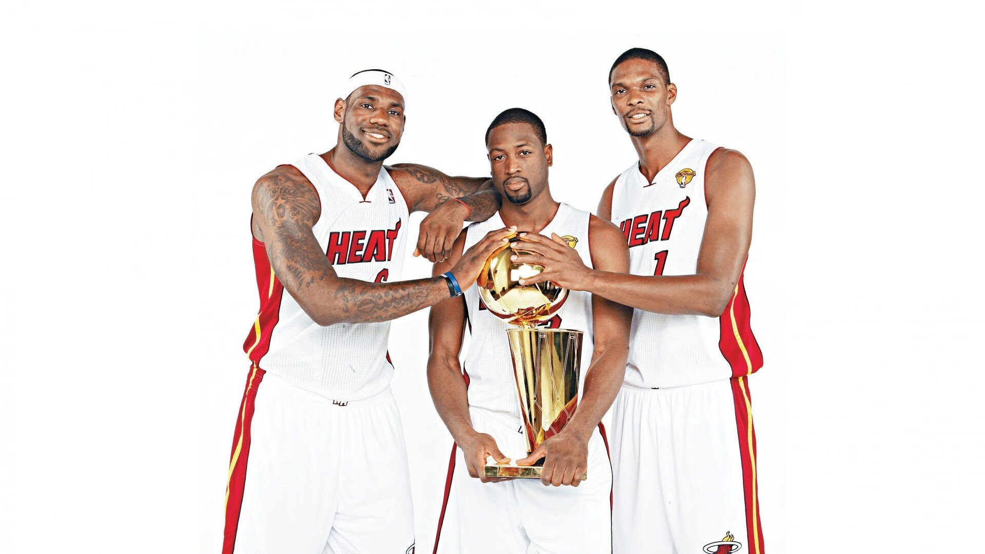 冰岛奇迹再现！史诗之夜托尼攻防两端统治击溃美国