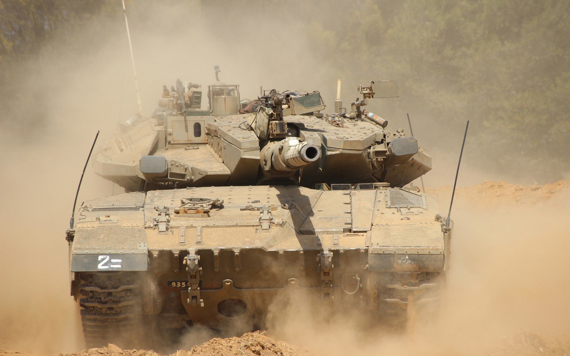 烈焰之舞,恩佐点燃赛场,里昂团队火力全面压制智利风暴