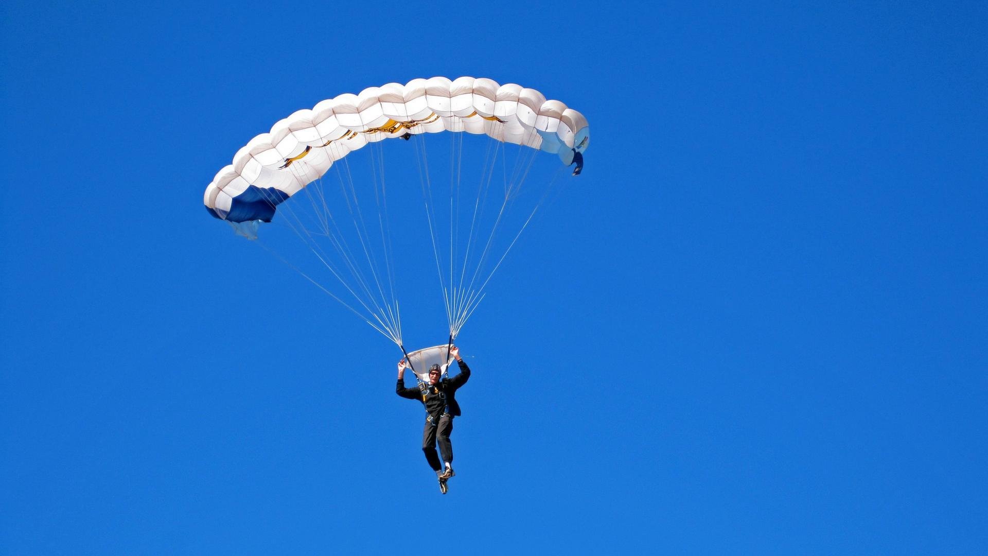 西决式外交,尼日利亚如何粉碎波兰,迪亚斯在关键时刻的启示